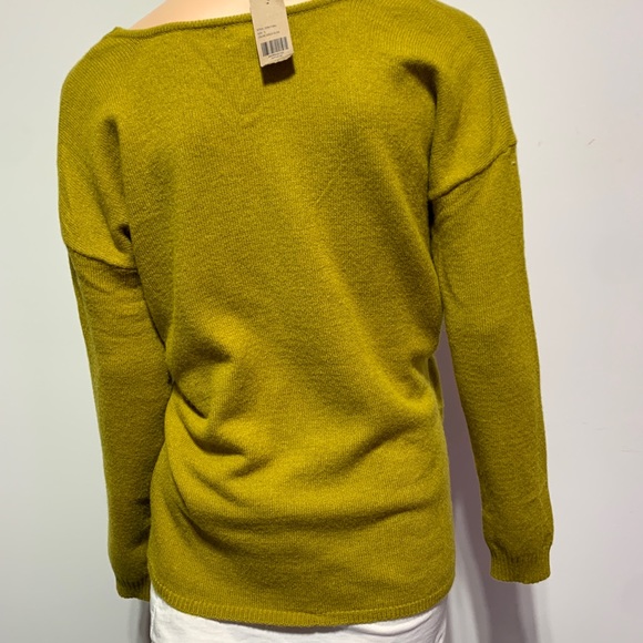 BKE Buckle Women’s Faux Wrap Sweater S Small Gold Olive Mustard Long Sleeve NWT - Picture 10 of 12